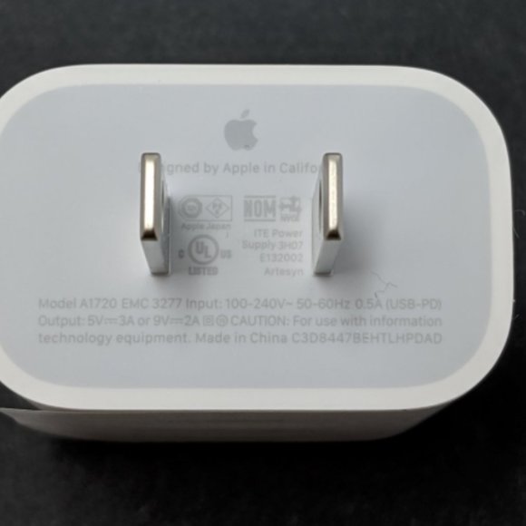 Apple 20W FAST CHARGER SET FOR IPHONE 15 / 16 SERIES  CABLE INCLUDED OEM - Picture 2 of 5